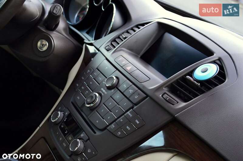 Універсал Opel Insignia 2011 в Житомирі