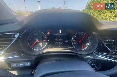 Универсал Opel Insignia 2018 в 