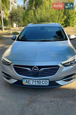 Универсал Opel Insignia 2018 в 