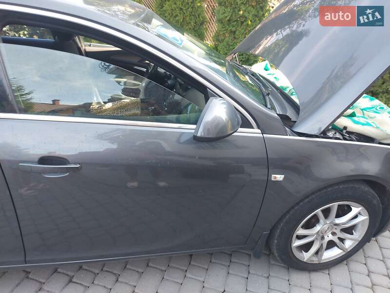 Лифтбек Opel Insignia 2010 в Львове
