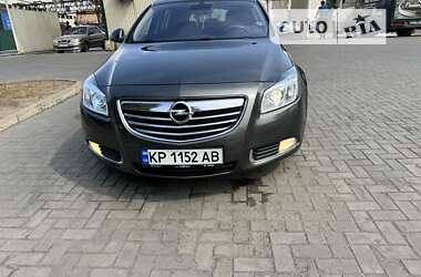 Універсал Opel Insignia 2010 в Запоріжжі