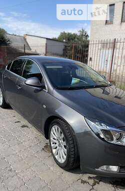 Opel Insignia 2011