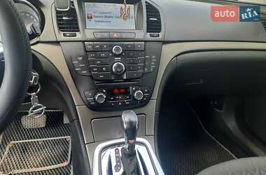 Універсал Opel Insignia 2013 в  фото 13 Універсал Opel Insignia 2013 в