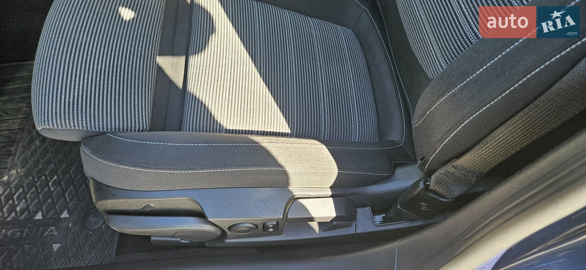 2016 Opel Insignia - мініатюра 23