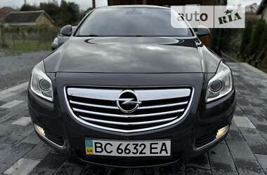 Седан Opel Insignia 2012 в Дрогобичі