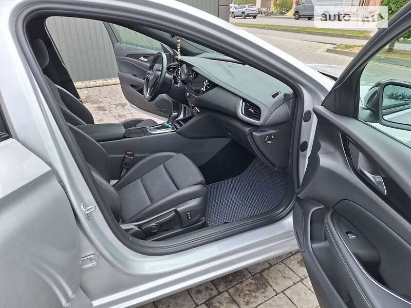 Універсал Opel Insignia 2020 в Івано-Франківську
