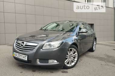 Седан Opel Insignia 2010 в Киеве