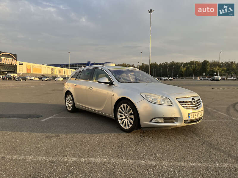 Універсал Opel Insignia 2010 в Києві