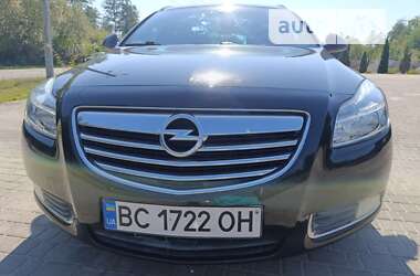 Універсал Opel Insignia 2011 в Яворові