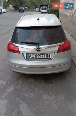 Универсал Opel Insignia 2010 в 