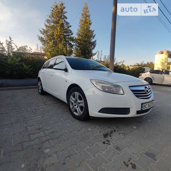 Opel Insignia 2010