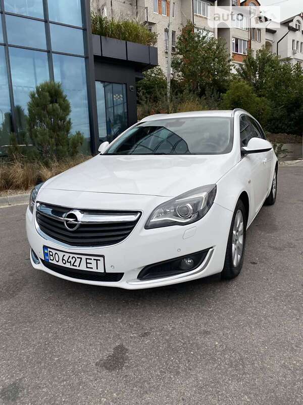 Універсал Opel Insignia 2017 в Тернополі