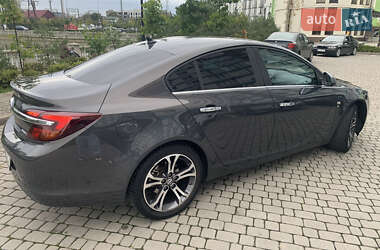 Седан Opel Insignia 2015 в 