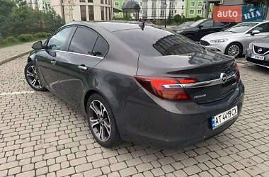 Седан Opel Insignia 2015 в 