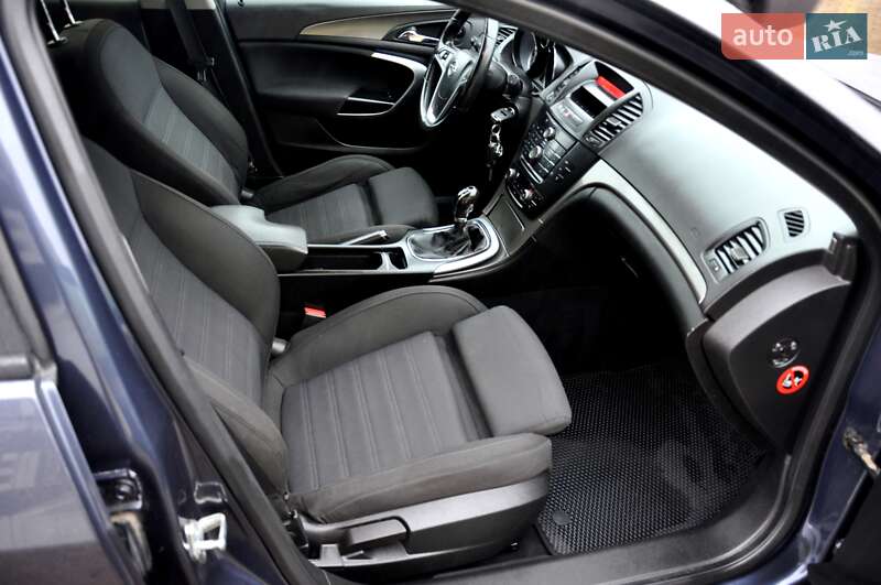 Универсал Opel Insignia 2009 в Львове