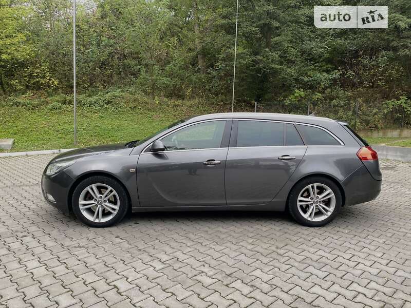 Универсал Opel Insignia 2012 в Залещиках