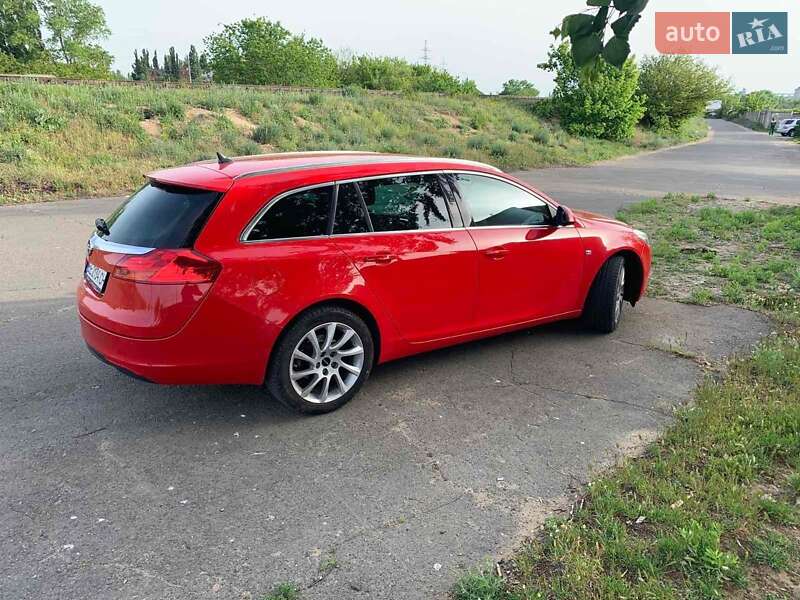 Універсал Opel Insignia 2011 в Миколаєві