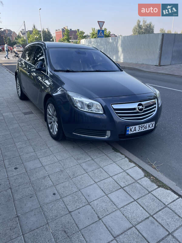 Универсал Opel Insignia 2009 в Киеве