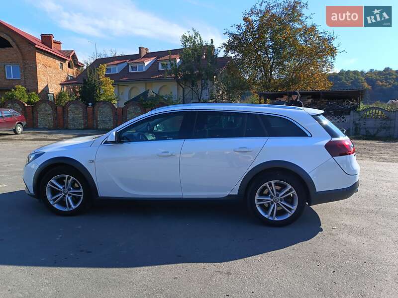 Універсал Opel Insignia 2015 в Івано-Франківську