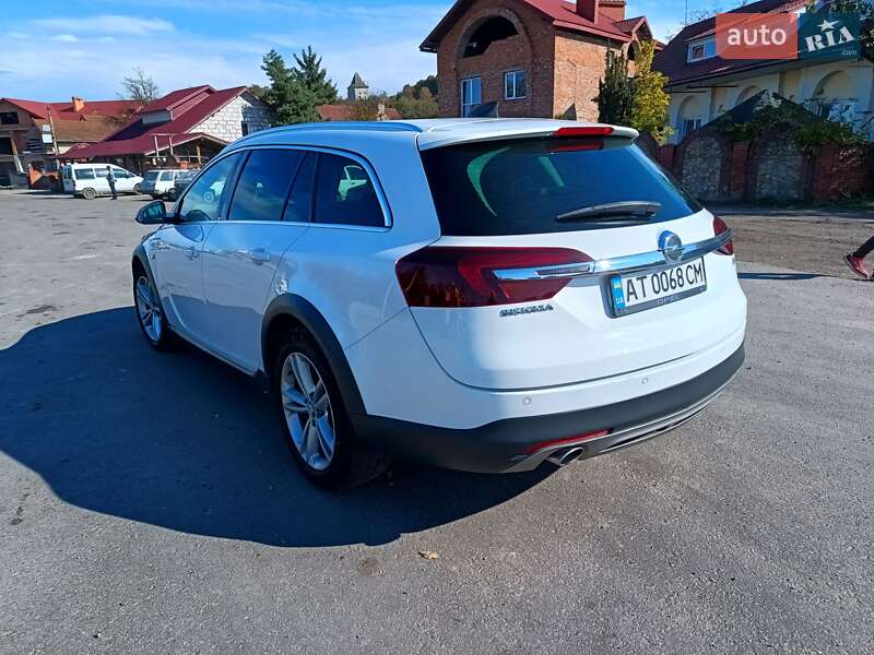 Універсал Opel Insignia 2015 в Івано-Франківську