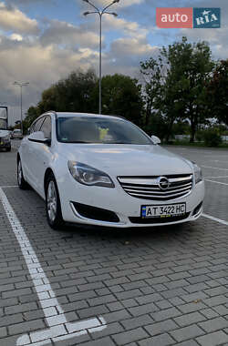Универсал Opel Insignia 2015 в 