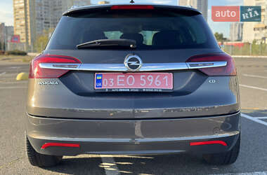 Универсал Opel Insignia 2015 в 