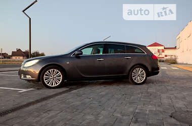 Універсал Opel Insignia 2012 в Луцьку