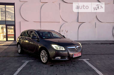 Універсал Opel Insignia 2012 в Луцьку