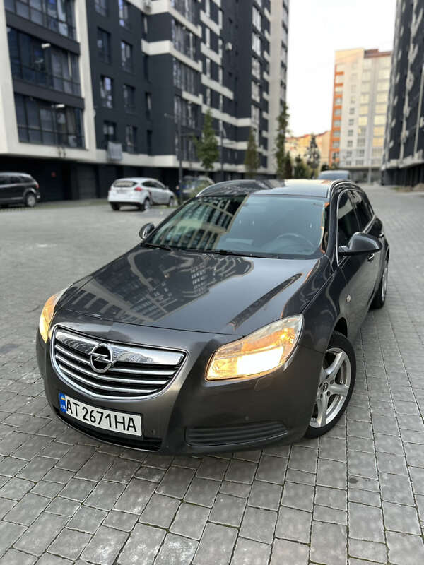 Універсал Opel Insignia 2009 в Івано-Франківську