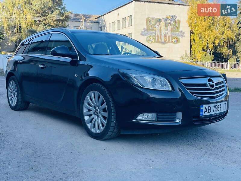 Opel Insignia 2011