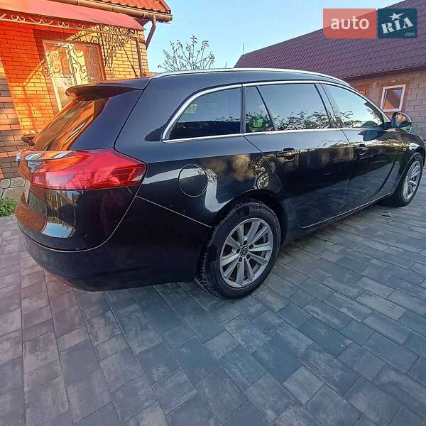 Универсал Opel Insignia 2011 в Сарнах