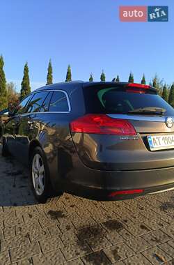 Универсал Opel Insignia 2012 в 