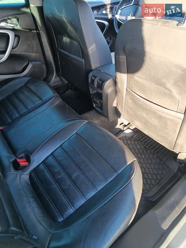 Універсал Opel Insignia 2012 в Івано-Франківську