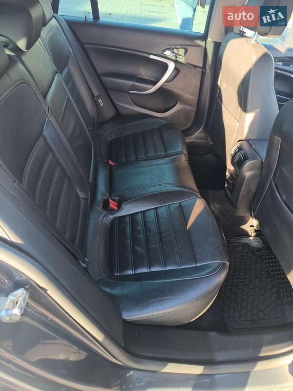 Універсал Opel Insignia 2012 в Івано-Франківську