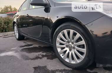 Седан Opel Insignia 2012 в Чернігові