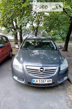 Универсал Opel Insignia 2011 в 