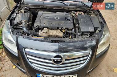 Универсал Opel Insignia 2010 в 