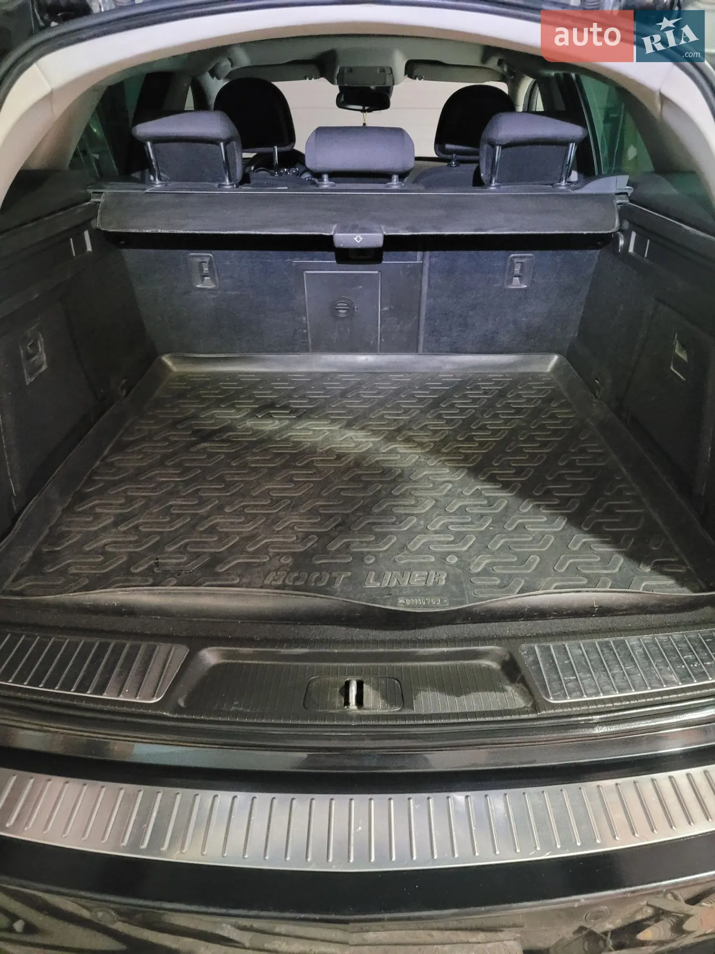 2010 Opel Insignia - мініатюра 9