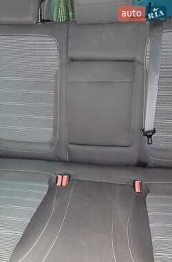 Универсал Opel Insignia 2010 в 