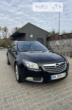 Универсал Opel Insignia 2010 в Ровно