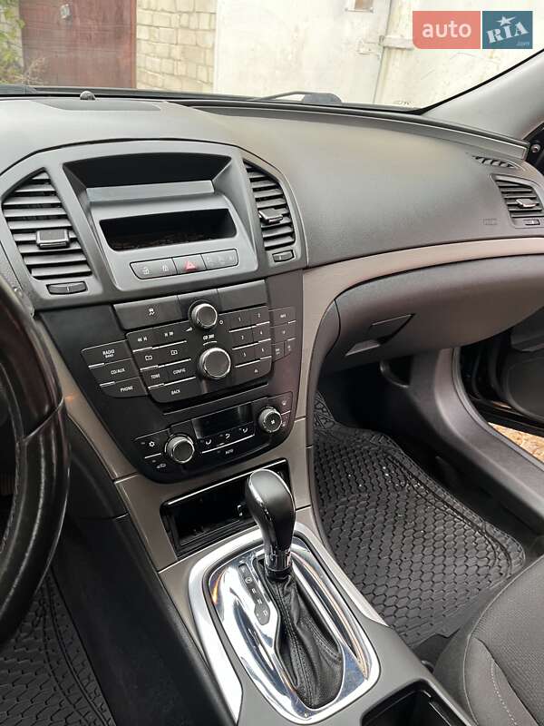 Універсал Opel Insignia 2012 в Черкасах