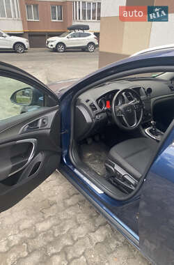 Универсал Opel Insignia 2011 в 