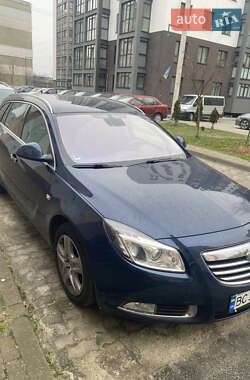 Универсал Opel Insignia 2011 в 