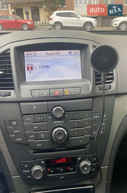 Универсал Opel Insignia 2011 в 