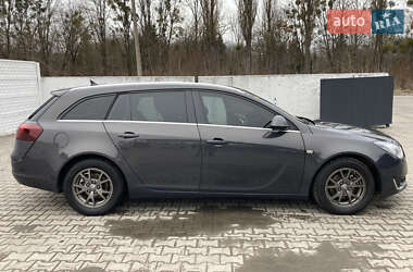 Универсал Opel Insignia 2014 в 