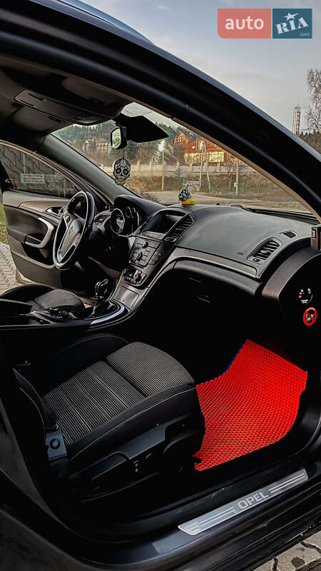 Универсал Opel Insignia 2012 в Дрогобыче