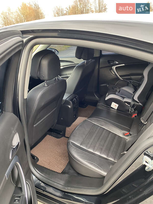 Ліфтбек Opel Insignia 2012 в Звягелі