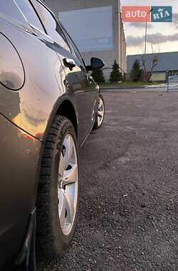 Седан Opel Insignia 2010 в 