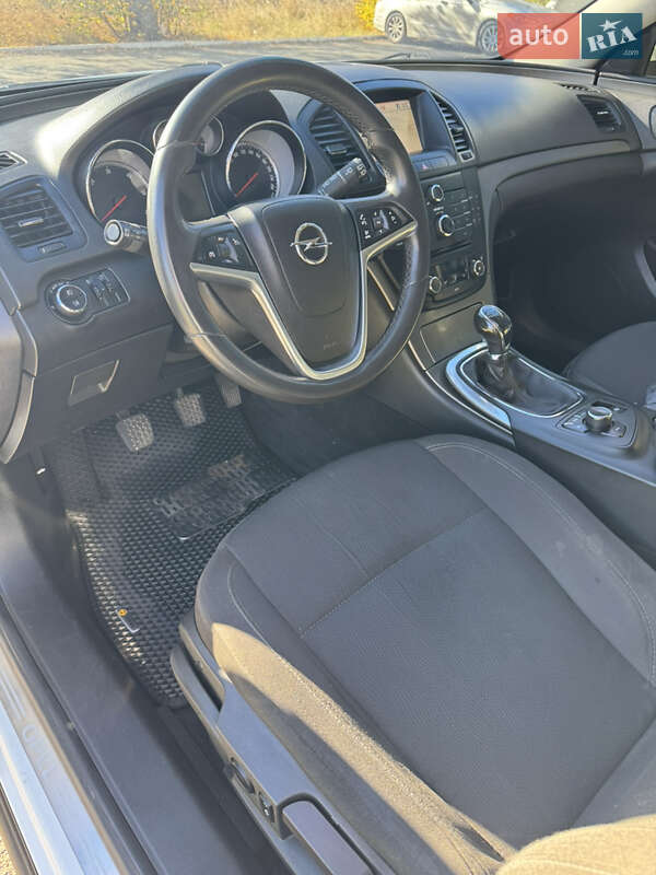 Универсал Opel Insignia 2009 в Чернигове