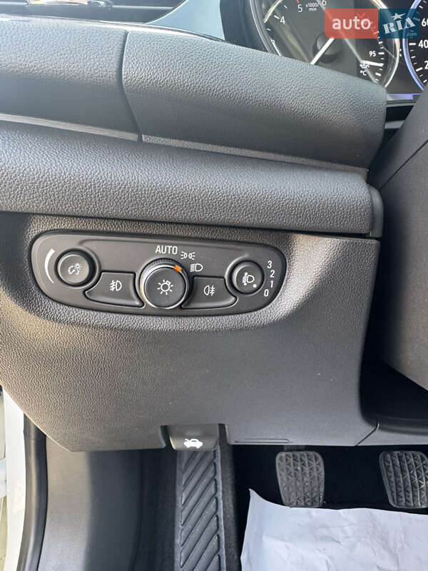 Лифтбек Opel Insignia 2022 в Луцке